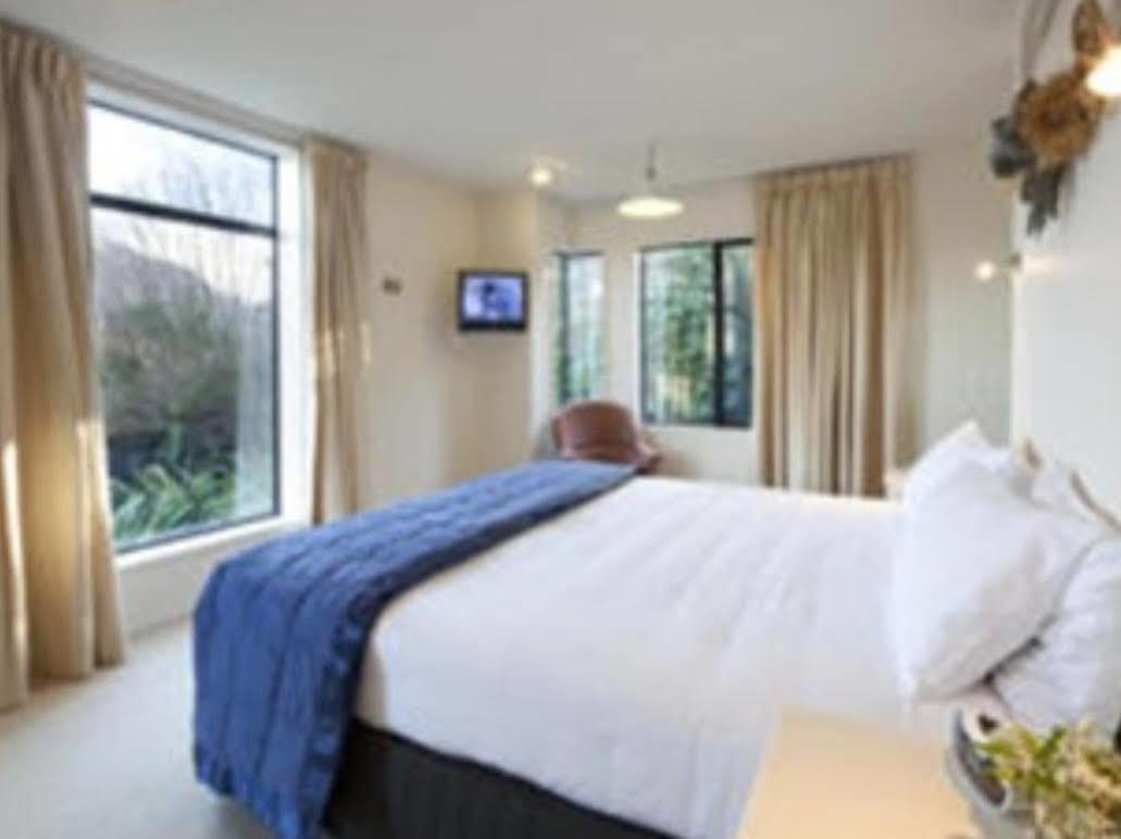 At Spinnaker Bay Aparthotel