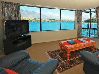 At Spinnaker Bay 4* Queenstown
