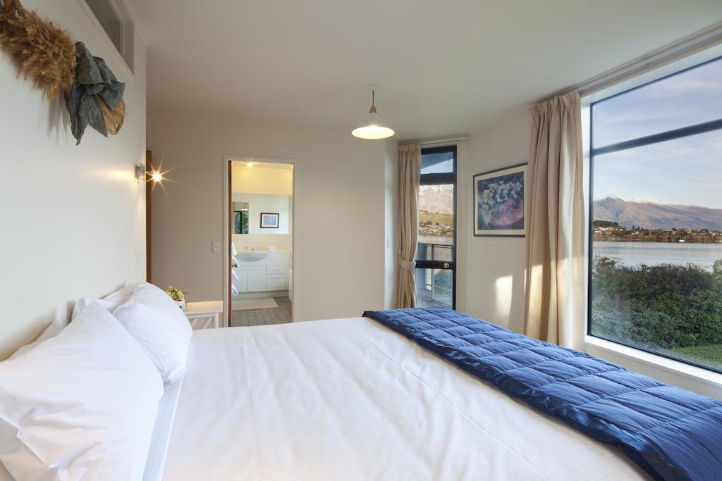 At Spinnaker Bay 4*